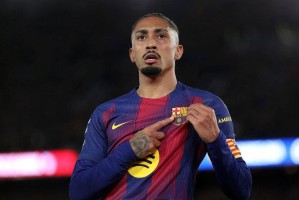 力克马竞！莱万离谱丢点，巴萨3-1逆转取胜，豪取三分，稳住西甲榜首