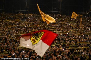 暴风雪下的德甲：汉堡与勒沃库森比赛推迟及其影响