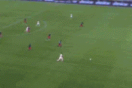 3-0，23岁意大利新星无敌单刀兜射，66岁萨里率意甲劲旅终结2连败