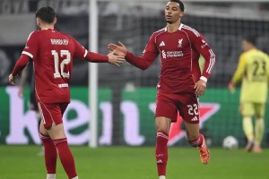 利物浦多点开花＋终结各项赛事4连败＋跃居欧冠第10位！