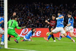 意甲强弱对话：那不勒斯VS科莫 领头羊主场稳冠？升班马客场爆冷？