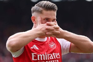 约克雷斯6次射门3球，豪言仅是起步