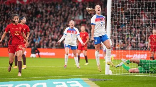 体坛联播｜中国女足0比8不敌英格兰，曼城拜仁补时绝杀