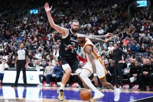 英格拉姆29+9约翰逊30+7+9 老鹰不敌猛龙