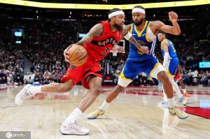 库里空砍39分巴恩斯23+25+10 勇士加时不敌猛龙