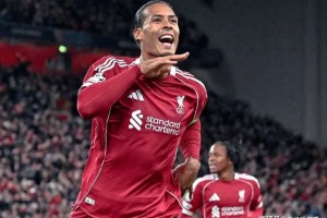 3-2绝杀！利物浦真神了，5场4次绝杀+1次神仙球，斯洛特命真硬，詹俊一针见血