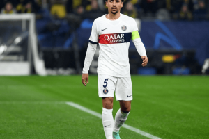 马尔基尼奥斯：巴黎圣日耳曼夺冠征程中的灵魂回响