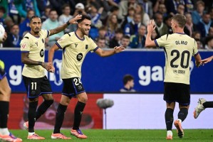 西甲逆转！拒绝爆冷！完成翻盘3连胜，巴萨落后皇马