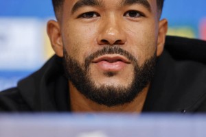 马雷斯卡：在这疯狂的世界里，六个月输五场也要为自己辩护？