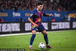 巴萨备战塞维利亚：榜首之争与信心重建的双重挑战