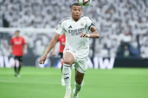 大反转，姆巴佩突爆争议发言！大巴黎很意外，球迷：后悔来皇马了