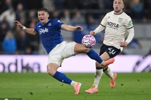 努诺执教首秀止连败 西汉姆联1-1埃弗顿</title>
        
    <title>努诺执教首秀止连败 西汉姆联1-1埃弗顿