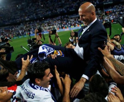 炒帅需要理由吗？短命的龙哥，憋屈的安胖，老弗爷任下主帅难善终