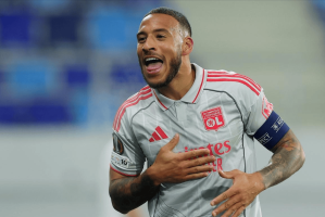 欧联6-0，31岁拜仁旧将大发神威：独中三元，法甲7冠王拒绝2连败