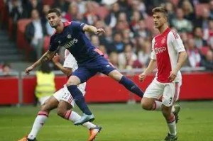 欧冠生死战：阿贾克斯vs本菲卡；阿贾克斯主场破咒，不败底气筑牢出线希望！