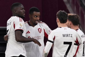 英超最新积分战报：曼联逆袭，领头羊阿森纳丢分，曼城第2名