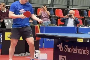 樊振东德甲两连赢！赛后没庆祝一动作让球迷愣住了