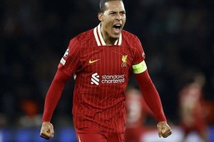 三连败只是序幕，利物浦面前是皇马和曼城，斯洛特为执着付出代价