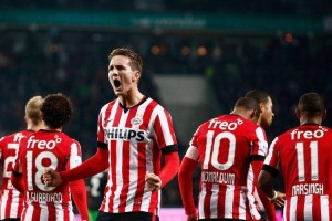 埃因霍温VS那不勒斯！荷甲豪门主场争生机，意甲劲旅冲小组前二