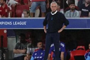 0-1告负！费内巴切无缘欧冠，穆帅两赛季折戟，或转战欧联杯争荣誉