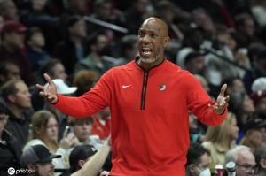 出大事了！比卢普斯+罗齐尔被捕 NBA官方勒令他俩离职