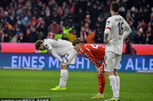 格纳布里降薪续约，专注孔帕尼战术与世界杯备战