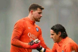 国际米兰应谨慎考虑奥纳纳的重返，小马丁需更多机会发展