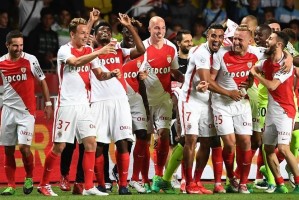 法甲焦点战：欧塞尔主场迎战摩纳哥，攻防博弈定胜负