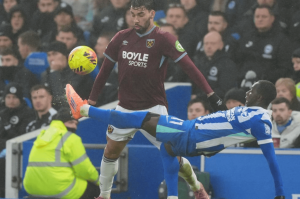 补时进球！吕特绝境救主，英超劲旅绝平，领先曼联1分