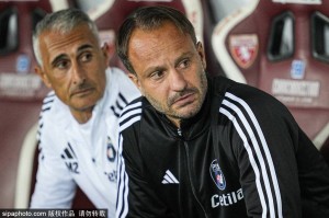 意甲各队主帅年薪排行：孔蒂800万欧居首，阿莱格里500万欧次之