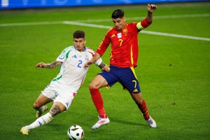 周日030法甲：洛里昂VS里昂，法甲恩怨局！洛里昂 VS 里昂生死较量