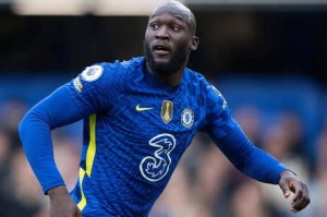 5分领跑迎魔鬼12月！阿森纳8场硬仗遇伤病潮，双战维拉成争冠关键