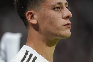 马德里德比爆冷！马竞完胜皇马，西甲格局再掀波澜