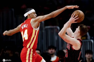 吉迪19+11+15约翰逊24+10 老鹰不敌公牛4连败