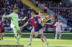 西甲惊心动魄！孔德送点，库乔点射破门，贝蒂斯绝地反击3-5巴萨！