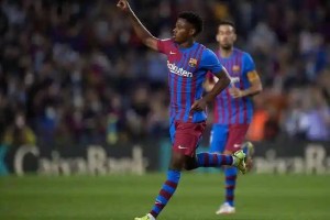 3场进4球！梅西接班人状态爆棚，巴萨废柴在法甲重生！