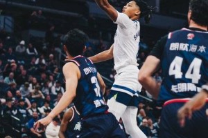 季前赛-迪林厄姆27+9奥迪14分 森林狼狂胜广州