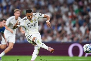 欧冠狂热夜！姆巴佩5战狂轰6球领跑射手榜！皇马2-1击败法甲劲旅马赛