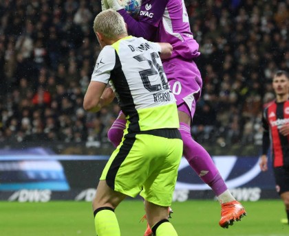 拜仁vs科隆首发：凯恩与金玟哉的对决，德甲战火再燃！