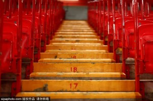 远藤航、基耶萨缺席利物浦今日训练！训练场背后隐情揭晓，球队战术或遭重创？