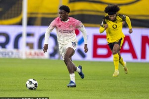 施洛特贝克转会动态：利物浦放弃追逐，德甲后卫未来何去何从？