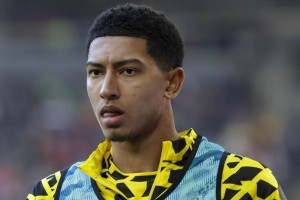 曼联补强中场惨遭贝林厄姆嫌弃，挖角马竞鸡肋却要6000万欧，恐被直接吓退