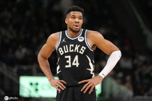 勇士领跑字母哥争夺战 8换2重磅交易方案曝光